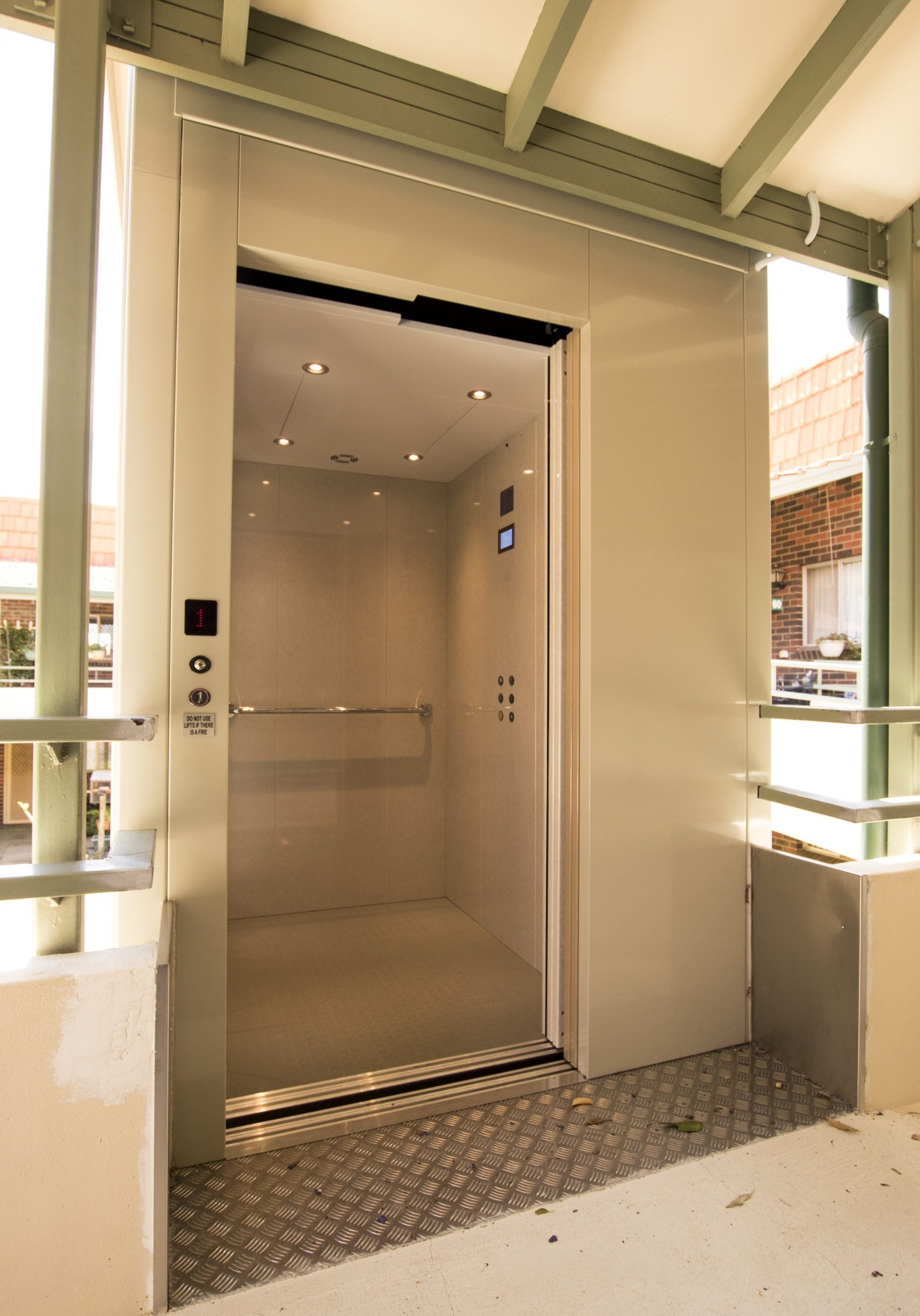 armadale commercial lift